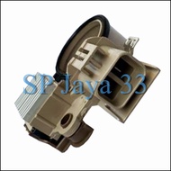 Mitsubishi L300 Kuda Diesel Solar Alternator Regulator (6876)