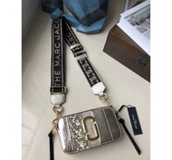 [美國代購正品Marc Jacobs]100%NEW & Authentic MJ 真皮 相機包 🎁附吊牌 正品序號 原裝整套 限量送防塵袋 送禮首選🎁