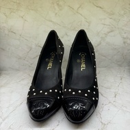 CHANEL黑色麂皮珍珠高跟鞋/36.5