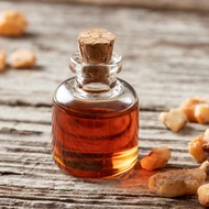 Benzoin Essential Oil (Styrax Benzoin Resin Oil)