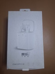DACOM大康的「果粉TW S」真無線藍牙耳機。