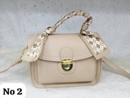 SM WOMEN FASHION BAG / SHOULDER & CROSSBODY HANDBAG / HIGH QUALITY / READY STOCK / SAME DAY DELIVERY