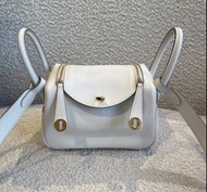 Hermes mini lindy M4奶灰色內拼0L積雲灰 swift皮 金扣 B刻 99新 附件：塵袋