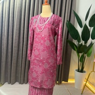 Kurung Moden Elverra Pleated Clothing Set Wanita Corak Abstract Aurora D’Boutique Store