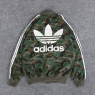 Right. Vintage BOMBER Jacket ADIDAS X BAPE LORENG/CAMO FULL COTTON VINTAGE Jacket