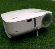 Proyektor Infocus NEC