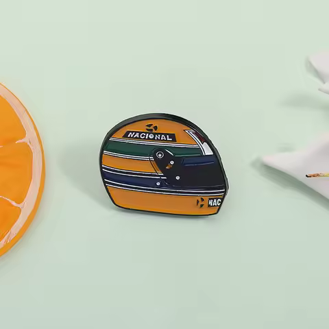Aryton Senna Racing Helmet Enamel Pin Formula 1 Racing Fan Brooch Lapel Backpack Badge Fashion Jewel