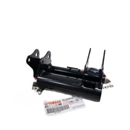 GANTUNGAN MESIN Engine Bracket Comp Engine Hanger Mio Lama Mio Smile Sporty 5TL-F1410-01 Original Ya