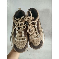 ukay ukay shoes checkout