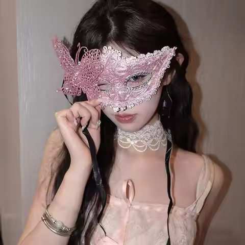 1Pc Makeup Ball COS Princess Mask Female Adult Party Half Face Mask White Feather Half Face Eye Mask