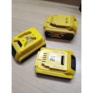 DEWALT 20V BATTERY HOLDER