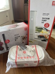 [全新套裝] 孖人牌真空泵、真空袋共16個、真空玻璃盒S 1個；Zwilling Fresh & Save Vacuum Pump Set