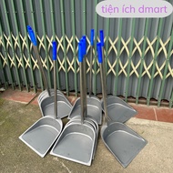 Long-handled stainless steel dustpan, super durable metal dustpan with 70cm long handle 0597