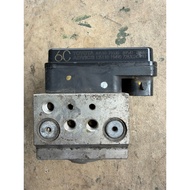 TOYOTA HILUX 6C ABS PUMP KUN25-USED