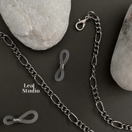 (M05) Figaro Mask/Glasses Chain