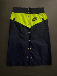 Nike X Sacai jacket windbreaker material skirt dress nikelab tee top 型格 風褸料 半截裙