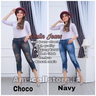 Ripped jeans 7/9 Andin jeans. jeans 7/9 elastic waist