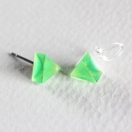 自我樂曲 / 樹脂耳環 - 單隻 / 三角形 螢光綠 透明
