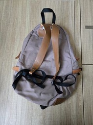 Mont-bell 灰色背包