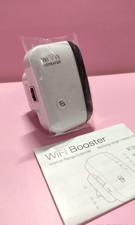 ❗蝕賣/不設退貨、 陳列貨品、 WiFi 延伸器、 WiFi 增強器,覆蓋高達 3000 平方英尺,乙太網路連接埠的網路增強器,無線裝置,一鍵式設定,存取點,WiFi 訊號增強器 適用於家庭、實物圖片