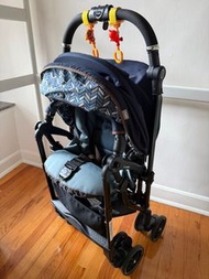 *超新*Combi Handy 4 嬰兒手推車 (超輕量/雙向推/自動四輪轉向)