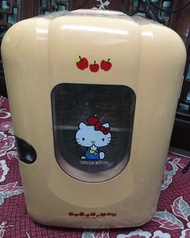 Hello Kitty 迷你冰箱