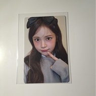 Official photocard CARMEN HEARTS2HEARTS merch sweatshirt hearts house