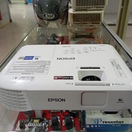 READY proyektor bekas epson eb x500 seperti baru