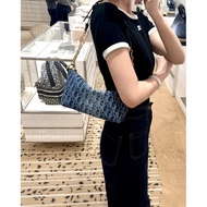 D-Journey Fashionable Shoulder Lunch Box Bag, Lightweight Multifunctional hobo Underarm Bag.