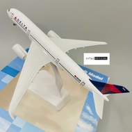 AIRBUS A350 SERIES 20CM AIRBUS MODEL "DELTA AIRLINES" WITH WHEEL SCALE (1:400)