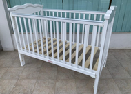 Seni Daya Local Tropical Meranti Solid Wood 4 in 1 Estella 4 in 1 Convertible Baby Cot with Side Rai