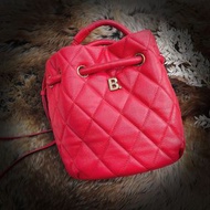 Balenciaga 紅色菱格紋水桶包