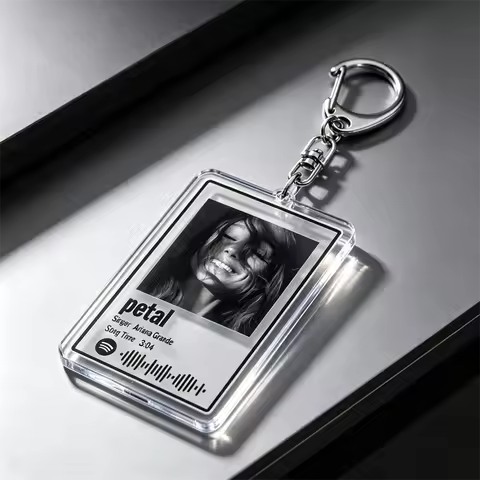 Popular Female Singer Album Petal Keychains Keyings Jewelry I Hate That I Made You Love Me Songs Fan