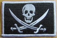 美軍 現役 海豹部隊  U.S. NAVY SEAL 骷髏海盜旗 臂章( 黑色的背景顏色 )
