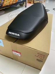 เบาะเวฟ125i หน้าแหลม รุ่นหัวฉีด(ใส่กับรุ่นเวฟ125SRที่แปลงถังหัวฉีดได้) 77200-KPH-690 ชุดเบาะนั่งเวฟ1