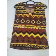 Preloved V-neck Top Women