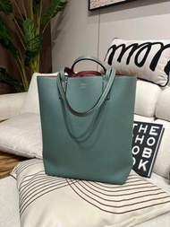 Moynat tote bag reversible calfskin ,100%Authentic,98%new💎尖沙咀中港城門市