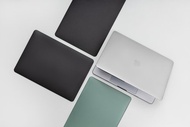 Touch MacBook Pro 13吋 刻紋感筆電保護殼 適用M1-M3