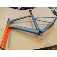 Pardus Spark carbon road bike frameset L Size with Premium Headset & Aero Seatpost Last Display unit