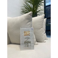 NOVEL  SHE LOLLYSNOW