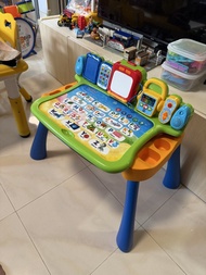 Vtech 學習桌連椅子