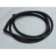 79711-79010 SUZUKI CARRY VAN ST90 FRONT WINDSCREEN WEATHERSTRIP RUBBER