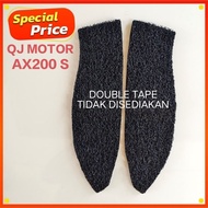 QJMOTOR AX200S KARPET PEMIJAK KAKI HITAM