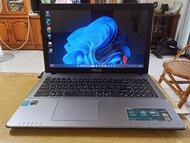二手ASUS X550V i5四核 2G獨顯 15.6寸筆電零件機賣不退不保內容詳看
