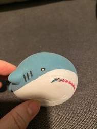 Ikea 減壓鯊魚球。