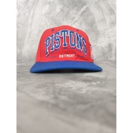Mitchell & Ness Vintage Detroit Pistons Snapback