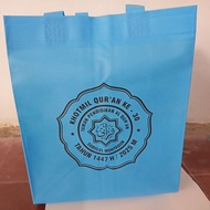 Custom screen-printed spunbond wedding bag, size 22x22x28