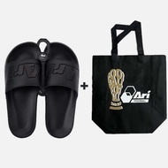 รองเท้าแตะ ARI SANDALS - WHITE BLACK สีขาวดำ