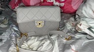 99% new Chanel 郵差包，messenger bag