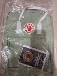 Fjallraven Kanken 背包